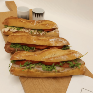 BAGUETTE GARNIE PAIN DE VIANDE