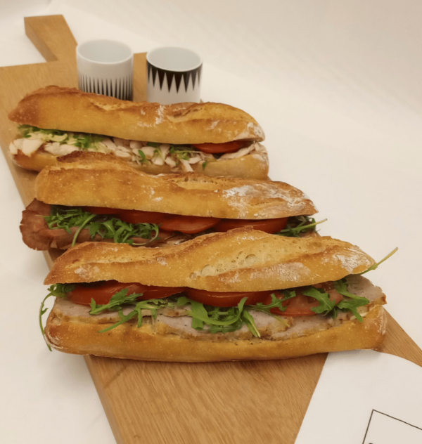 BAGUETTE GARNIE PAIN DE VIANDE