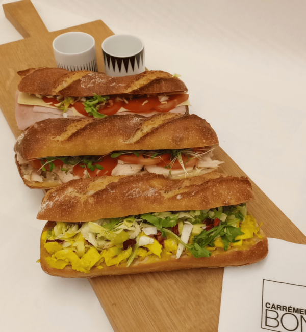 BAGUETTE GARNIE POULET CURRY