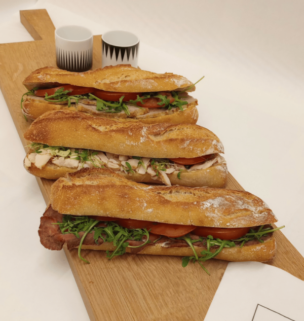 BAGUETTE GARNIE ROSBEEF