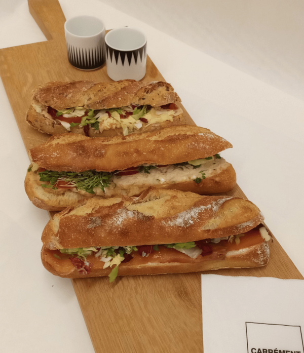 BAGUETTE GARNIE SAUMON FUMÉ